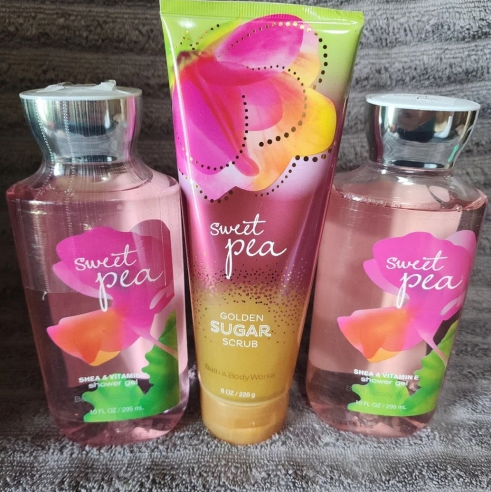 Bath & Body Works Shower Gel & Sugar Scrub - Sweet Pea